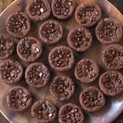 Chocolate Black Bean Brownie Bites