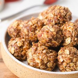 Peanut Butter &amp; Jelly Bites {4-ingredients}