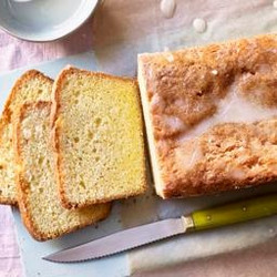 Easy Lemon Drizzle Cake