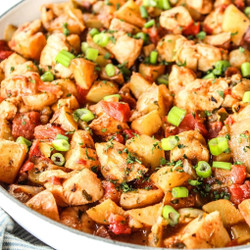 Green Chile Chicken &amp; Potato Skillet
