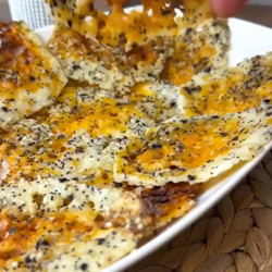 Extra Cheesy Cottage Cheese Chips