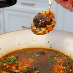 Red Wine Beef Barley Soup