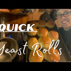 Quick And Easy Yeast Rolls