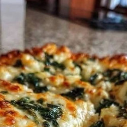 Garlic & Spinach White Pizza (high Protein, Low Carb, Cottage Cheese Crust)