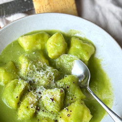 Gnocchi With Sweet-pea Fennel Sauce