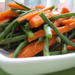 Easy Buttered Green Beans And Carrot Sticks