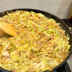 Cabbage Mince Chow Mein