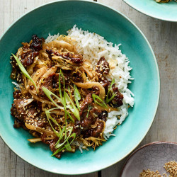 Black Pepper Beef And Cabbage Stir-fry