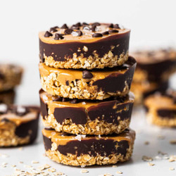No-bake Peanut Butter Oat Cups