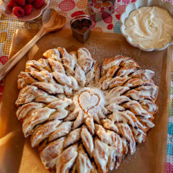 Tearin' Up My Heart Cinnamon Roll