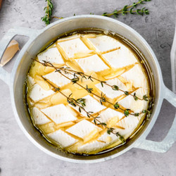 Honey And Garlic Baked Brie