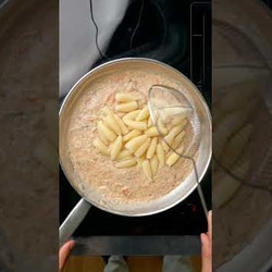 Cremigsten Tomaten-auberginen-pasta