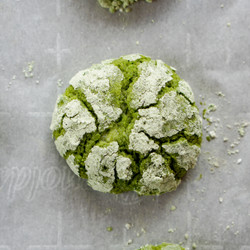 Matcha Crinkle Cookies