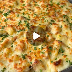 Cheesy Bolognese And Potato Bake