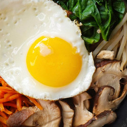 Rice Cooker Meal: Bibimbap