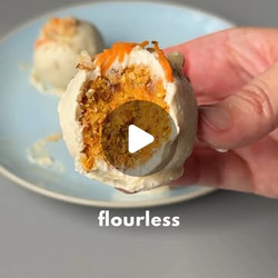 Flourless Carrot Cake Balls