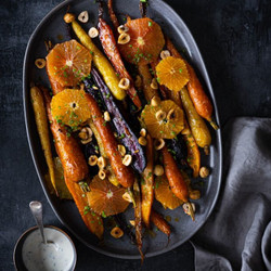 Carottes Grillées Au Miel, Oranges Et Noisettes