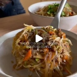 Saucy Chicken &amp; Veggie Egg Roll Noodle Bowls