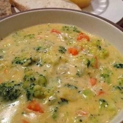 Broccoli &amp; Cheese Soup Slow Cooker Recipe