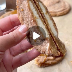 Churro Cheesecake Cookies