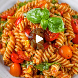 Sun Dried Tomato Pesto Pasta Salad