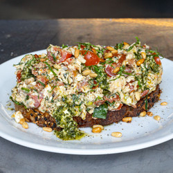 Chicken, Pesto &amp; Sun-dried Tomato High Protein Smash