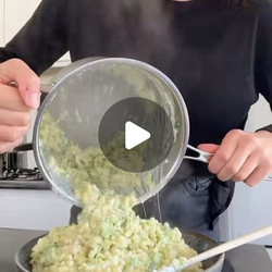 Broccoli Mac And Cheese
