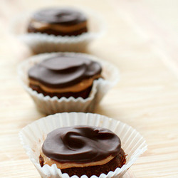 Chocolate Peanut Butter Brownie Bites