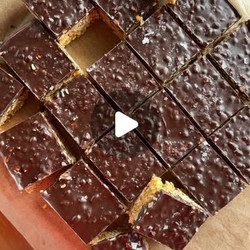 Crunchy Nut Cornflake Inspired Slice