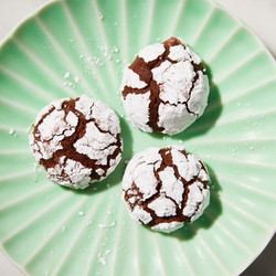 Chocolate Crinkle Cookies