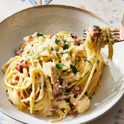 Chicken Carbonara Pasta Bake