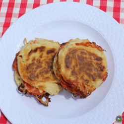 Campfire Pizza Sandwiches