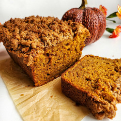 Pumpkin Bread With Streusel Topping