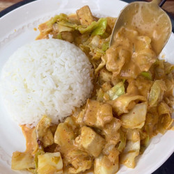 Creamiest Cabbage And Tofu Curry