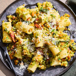 Rigatoni With Asparagus-pistachio Pesto