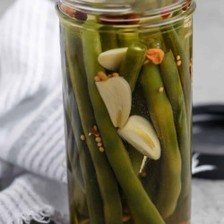 Quick Pickled Green Beans