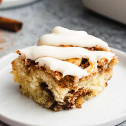 Cinnamon Roll Cake