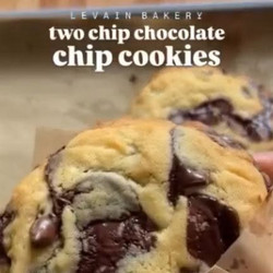 Levain-inspired Two-chip Chocolate Chip Cookies