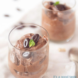 The Best Dark Mascarpone Chocolate Mousse (without Eggs)