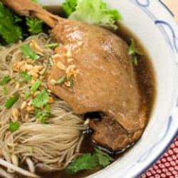 Thai Duck Noodle Soup Recipe บะหมี่เป็ดตุ๋น