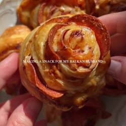 Quick Salami Rolls With Puff Pastry