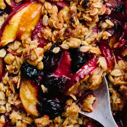 How To Make Any Fruit Crisp In 4 Easy Steps