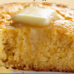 AMISH SOUR CREAM CORNBREAD