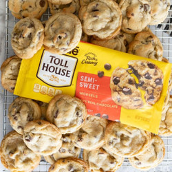 Original Nestlé Toll House Chocolate Chip Cookies