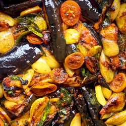 Wambatu Moju (a Sinhalese Inspired Aubergine Pickle)