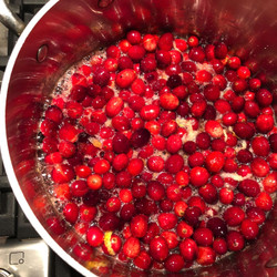 Alison Roman's Cranberry Sauce