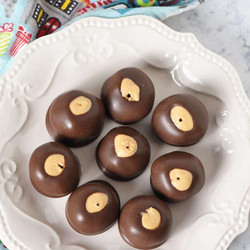 Easy 4-ingredient Buckeyes Recipe