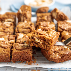 Biscoff Blondies