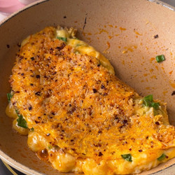 5 Minute Crispy Rice Omelette