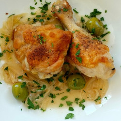 Skillet Chicken With Wine And Olives